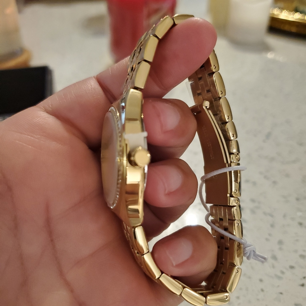 CARAVELLE BY BULOVA RETRO GOLD DIAMOND WATCH - Picture 8 of 10